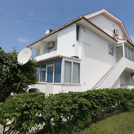 Apartments Ljubica Башка Экстерьер фото