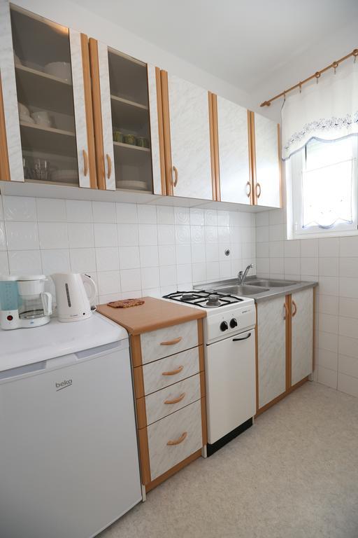 Apartments Ljubica Башка Экстерьер фото